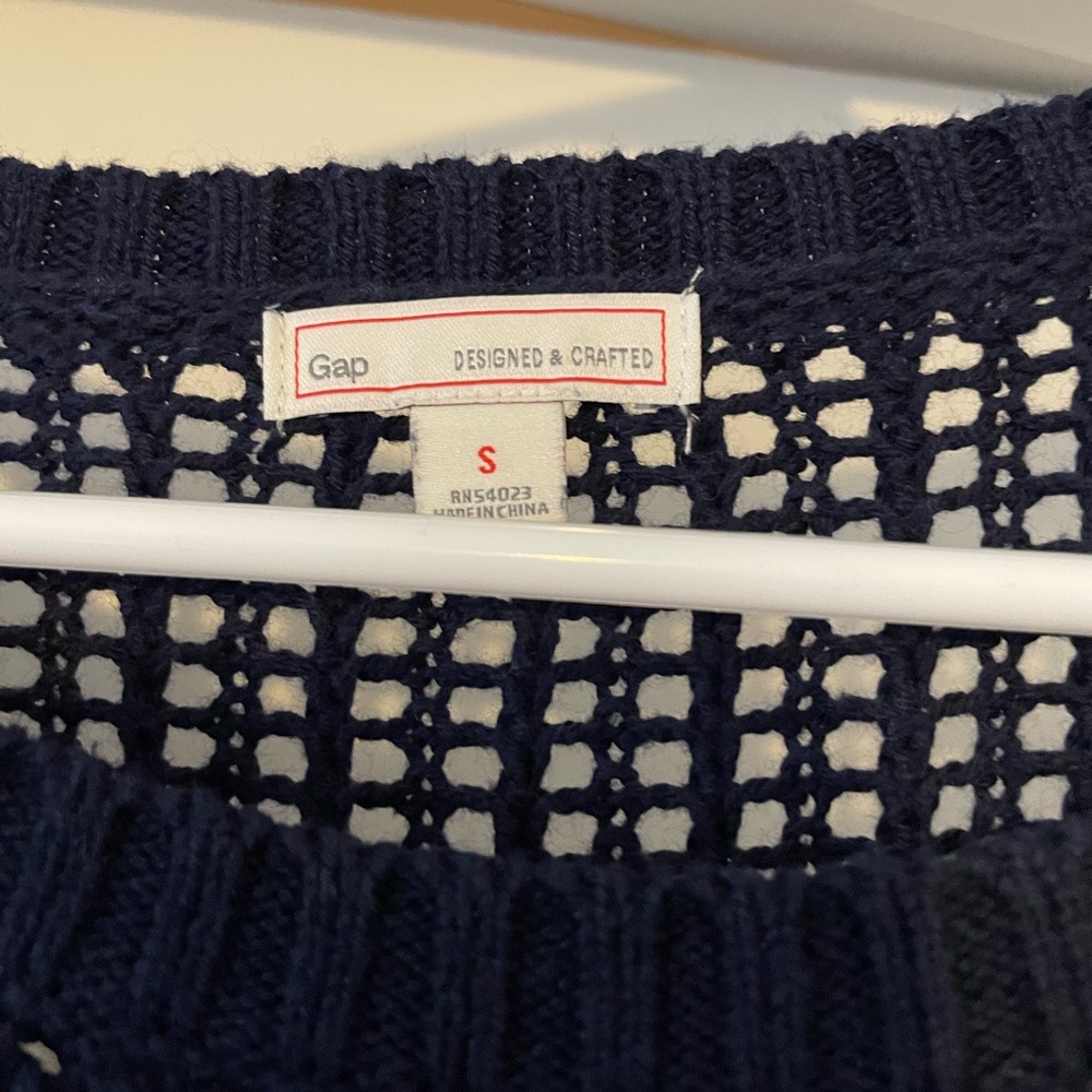 GAP navy knit sweater